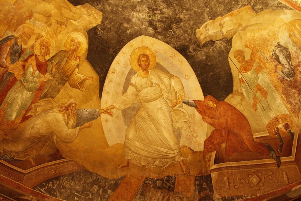 Una rappresentazione classica della anastasi nella Chiesa di Chora. Cristo abbatte le porte degli inferi, schiaccia il demonio (o Ade), e trascina Adamo ed Eva, assieme ai Patriarchi, fuori dai sepolcri.